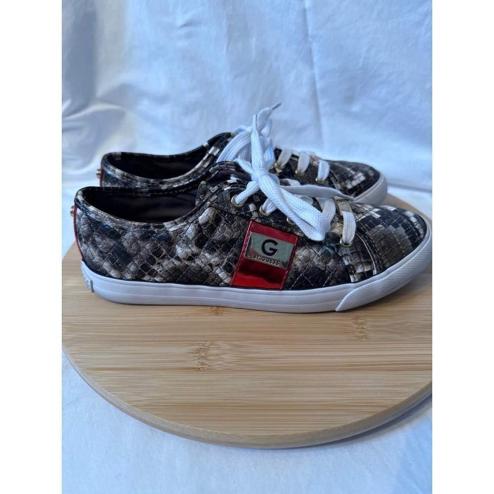 G by Guess Women's Snake Print Low Top Sneakers White‎ Laces Red Accent Sz 8M - Picture 3 of 8